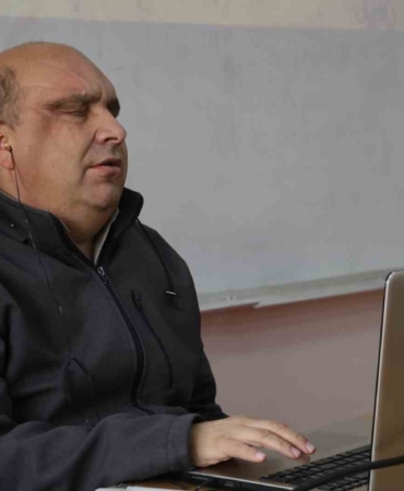 goz-temasi-olmasa-da-gonul-bagi-kurup-ogretiyorlar-gVhSxLkf.jpg