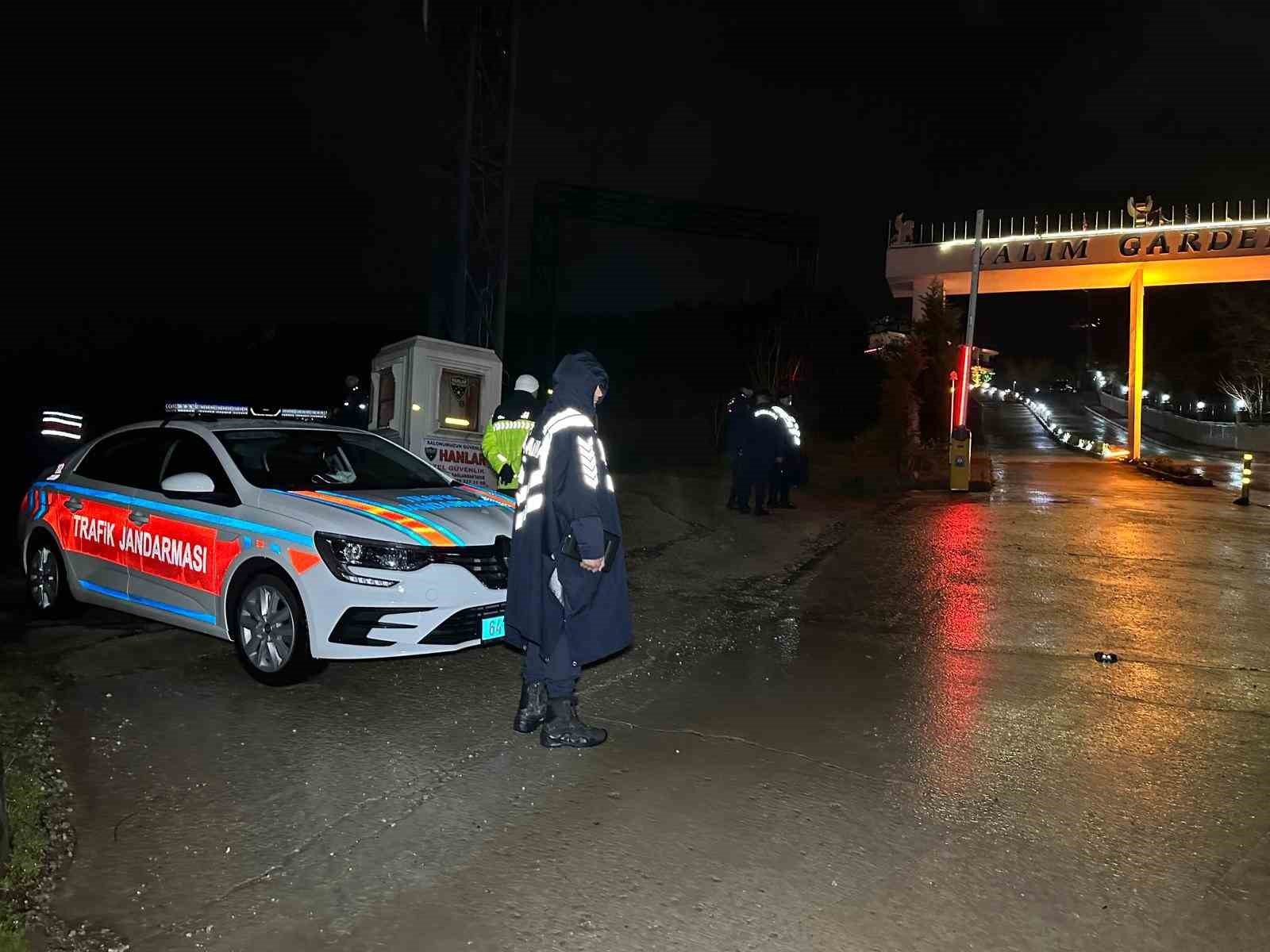 gozaltina alinan baskan yalima ait is yerlerinde arama yapildi 3 McPUMy4S