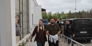 gozaltina-alinan-rasim-ozan-kutahyali-adanaya-getirildi-NJkW8AuC.jpg
