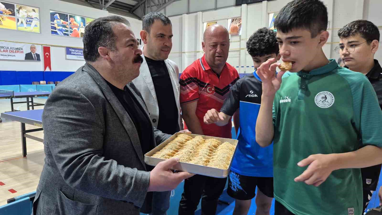 gozelden sivastaki milli sporculara moral ziyareti 3 czlv2hMP