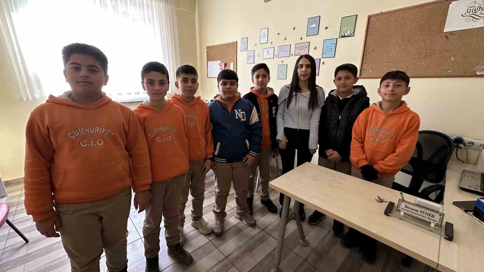 gozleri gormuyor ama yuregi isil isil 1 yq6k8rc7
