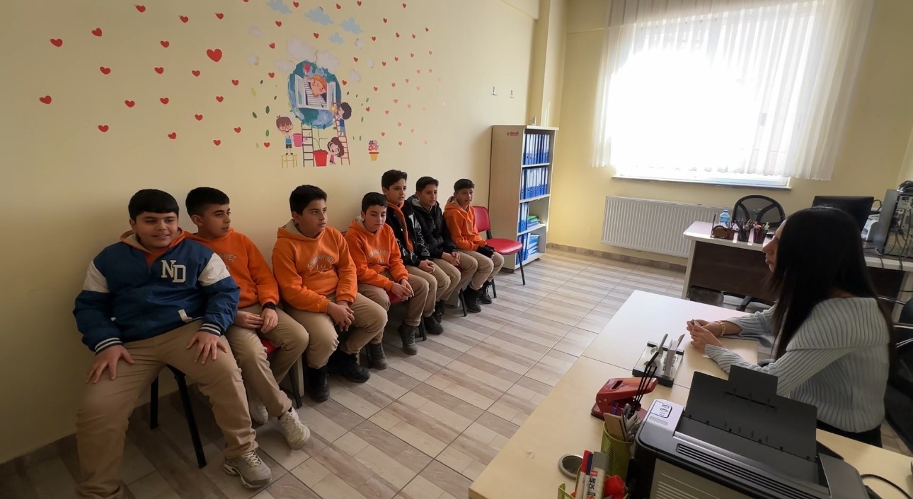 gozleri gormuyor ama yuregi isil isil 6 rysDUjyd