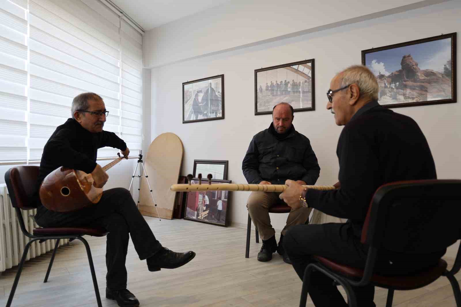 gozleri gormuyor hayata muzikle tutunuyor 2 nQervTvM