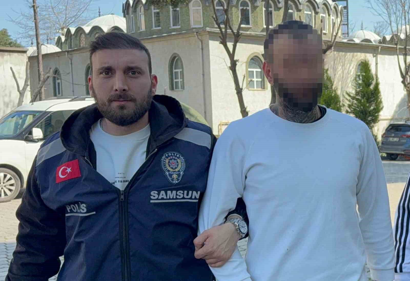 gozlugunun altindan bize niye baktin diyerek silahla vuran saldirganlardan 1i tutuklandi 0 jkCsggnc