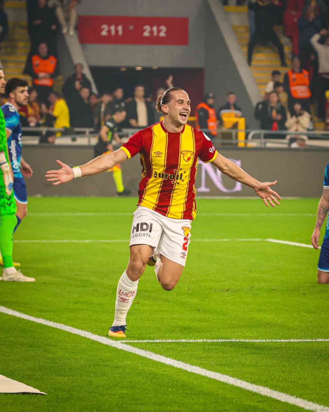 goztepede arda ve dennis yakin markajda 1 OLXyuSV6
