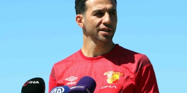 goztepede-ismail-koybasi-futbolu-birakti-NEVFKqO3.jpg