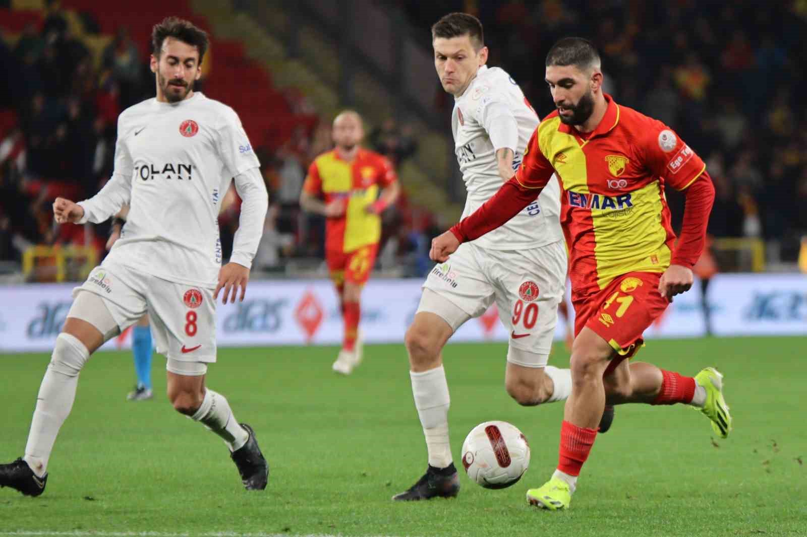 Göztepe’nin orta sahası Ahmed Ildız, Çorum FK yolcusu 5 goztepenin orta sahasi ahmed ildiz corum fk yolcusu 1