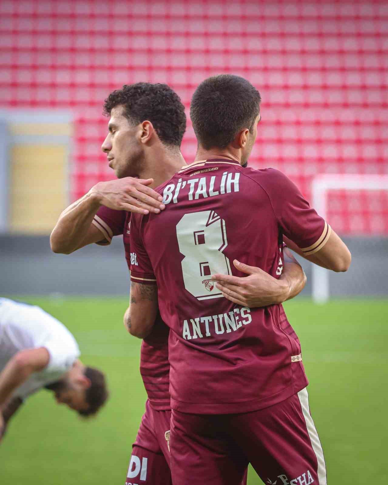 Göztepe’nin yeni transferi Alexis Antunes, ilk maçında golle tanıştı 4 goztepenin yeni transferi alexis antunes ilk macinda golle tanisti 0 92LdmDyZ