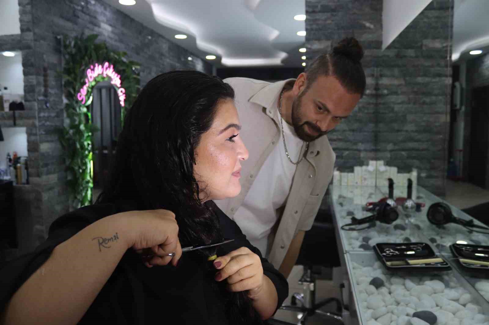 Gözü gibi koruduğu saçlarını kanser hastası çocuklar için kesti 5 gozu gibi korudugu saclarini kanser hastasi cocuklar icin kesti 1 36eB7KSS