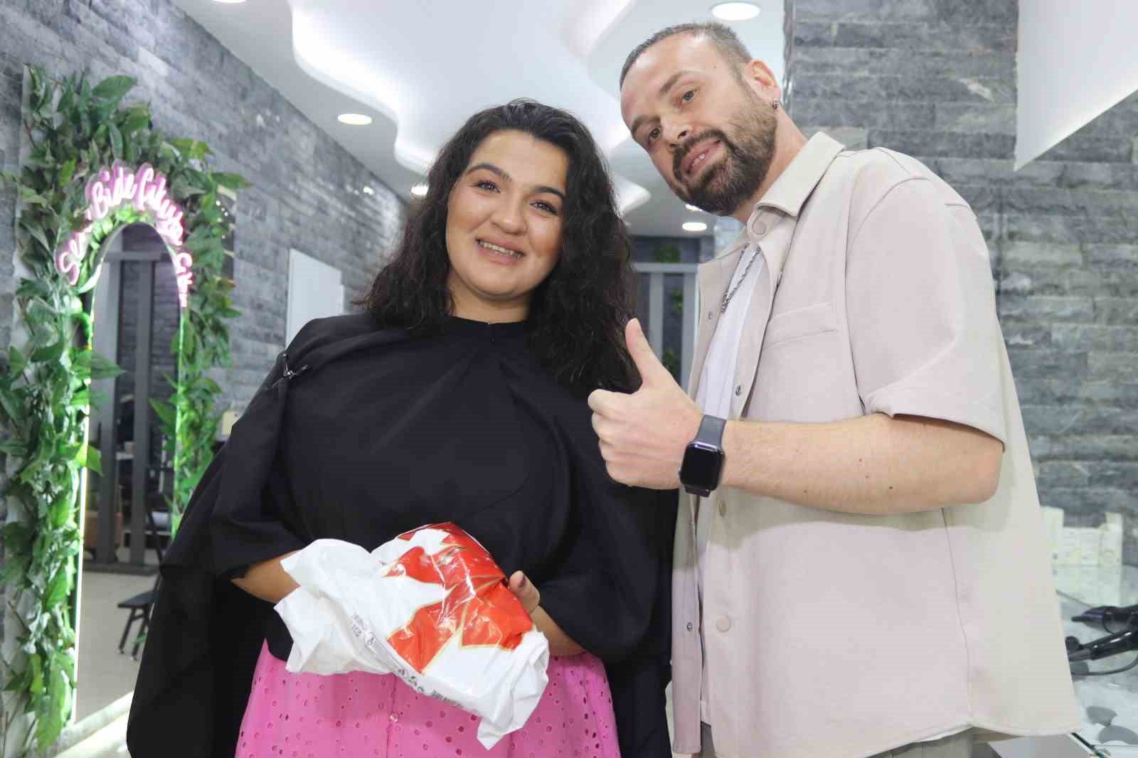 Gözü gibi koruduğu saçlarını kanser hastası çocuklar için kesti 7 gozu gibi korudugu saclarini kanser hastasi cocuklar icin kesti 3 UTSAOAHC