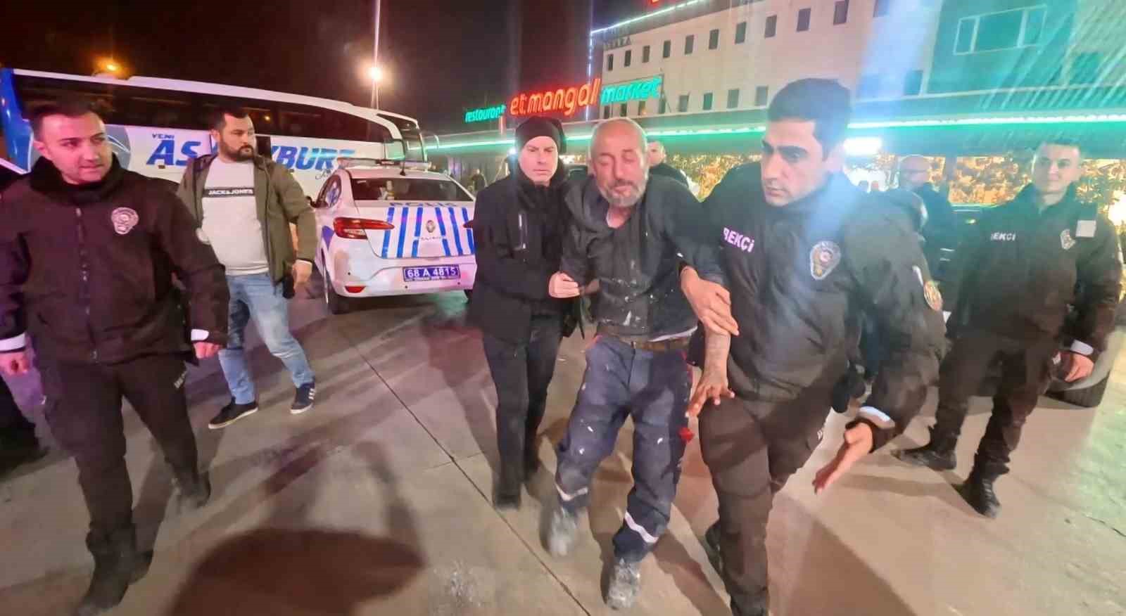 gozum gormuyor neredeyim ben dedi gozunu karakolda acti 2