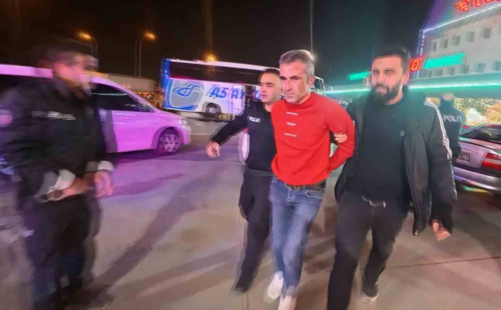 gozum gormuyor neredeyim ben dedi gozunu karakolda acti 5 PSdYhjQW