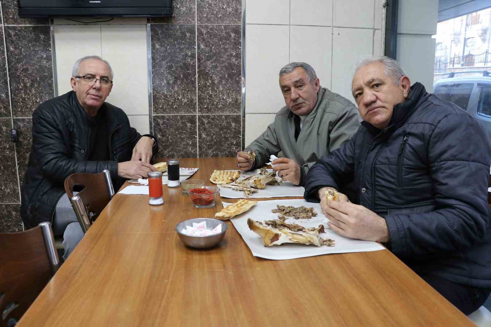 gozunun yagini yiyeyim deyimi buradan geliyor 6 7MQXhaqE