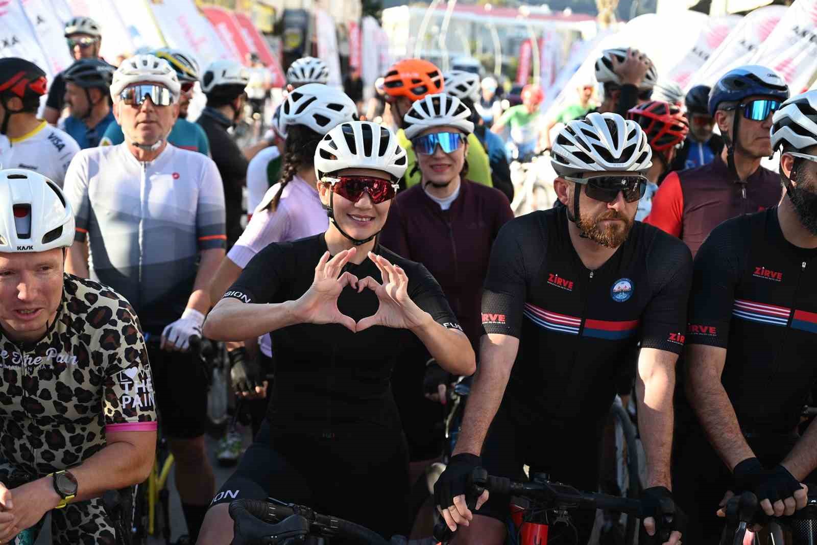 gran fondoda ikinci gun heyecani basladi 3 6EfkuILV