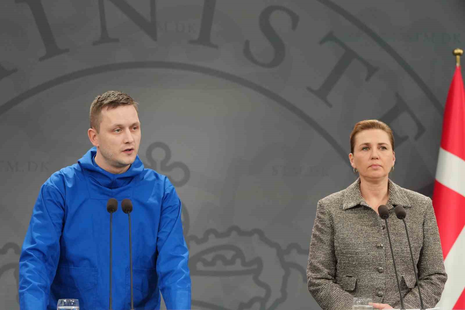 gronland basbakani nielsen gronland abdye ait olmayacak gronlandi abd idare etmeyecek 0 Ii4NuR45