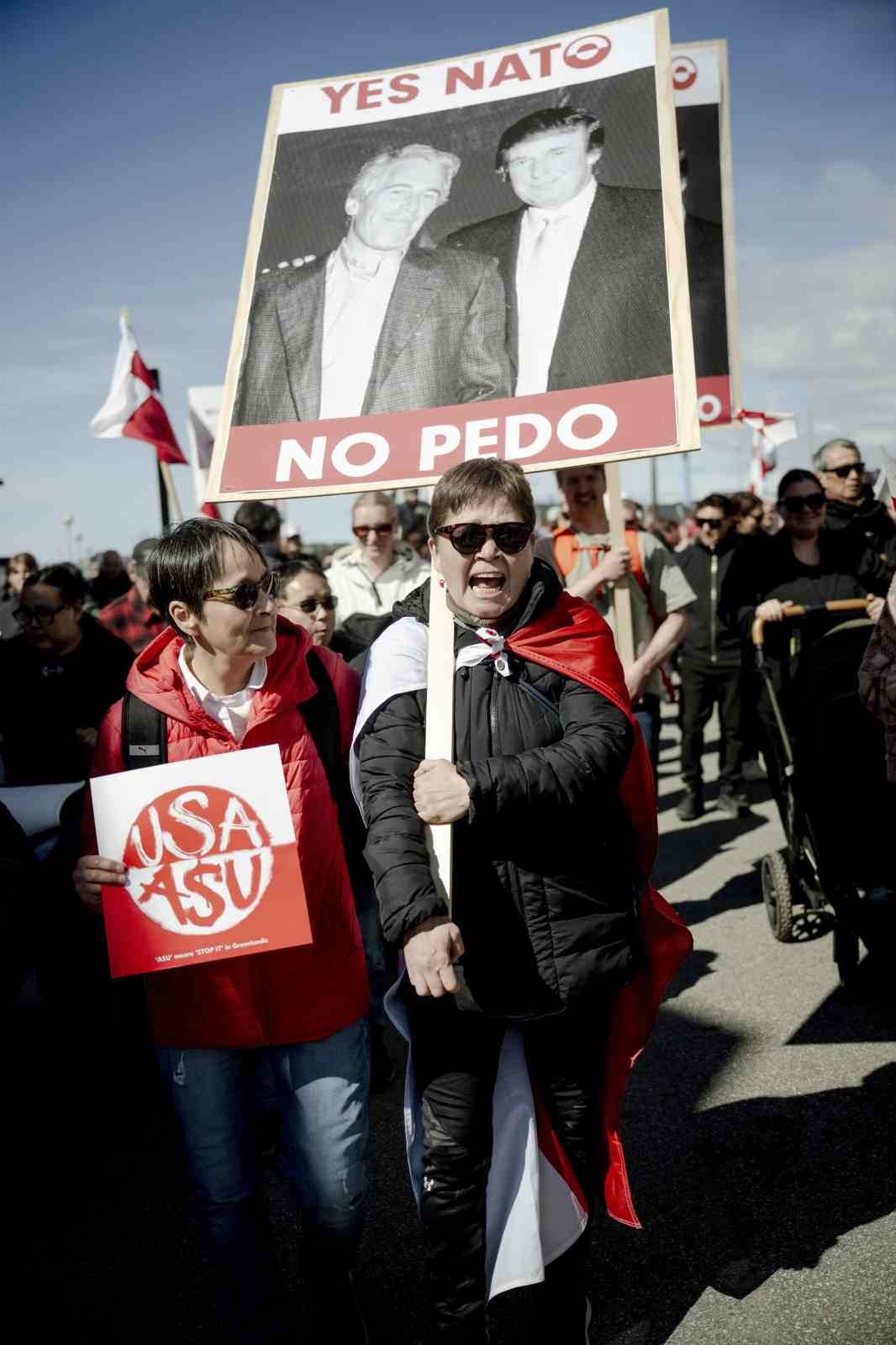 gronlanddaki yeni abd konsoloslugu onunde protesto 6