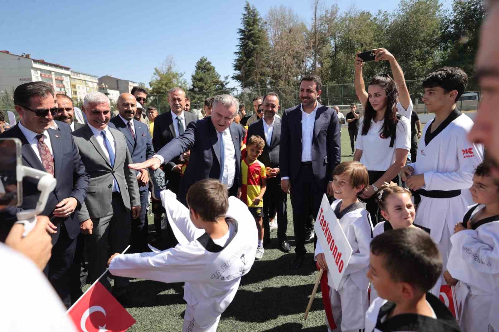 gsb spor okullarindan bu yil 1 milyon 811 bin cocuk yararlandi 1 ZXKMdHgd
