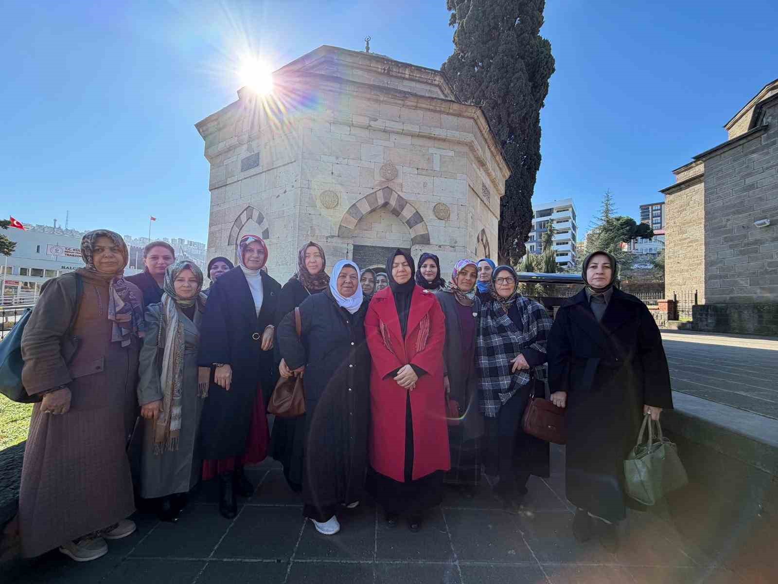 gulbahar hatun hatim ve dualarla anildi 1 7PFGtsaR