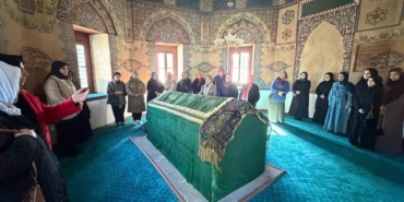 gulbahar-hatun-hatim-ve-dualarla-anildi-f2NplSa7.jpg