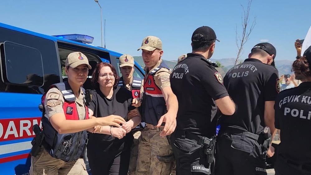 gulistan doku sorusturmasinda donemin valisi tuncay sonelin esi handan sonel tutuklandi 1 iIYpiZjU