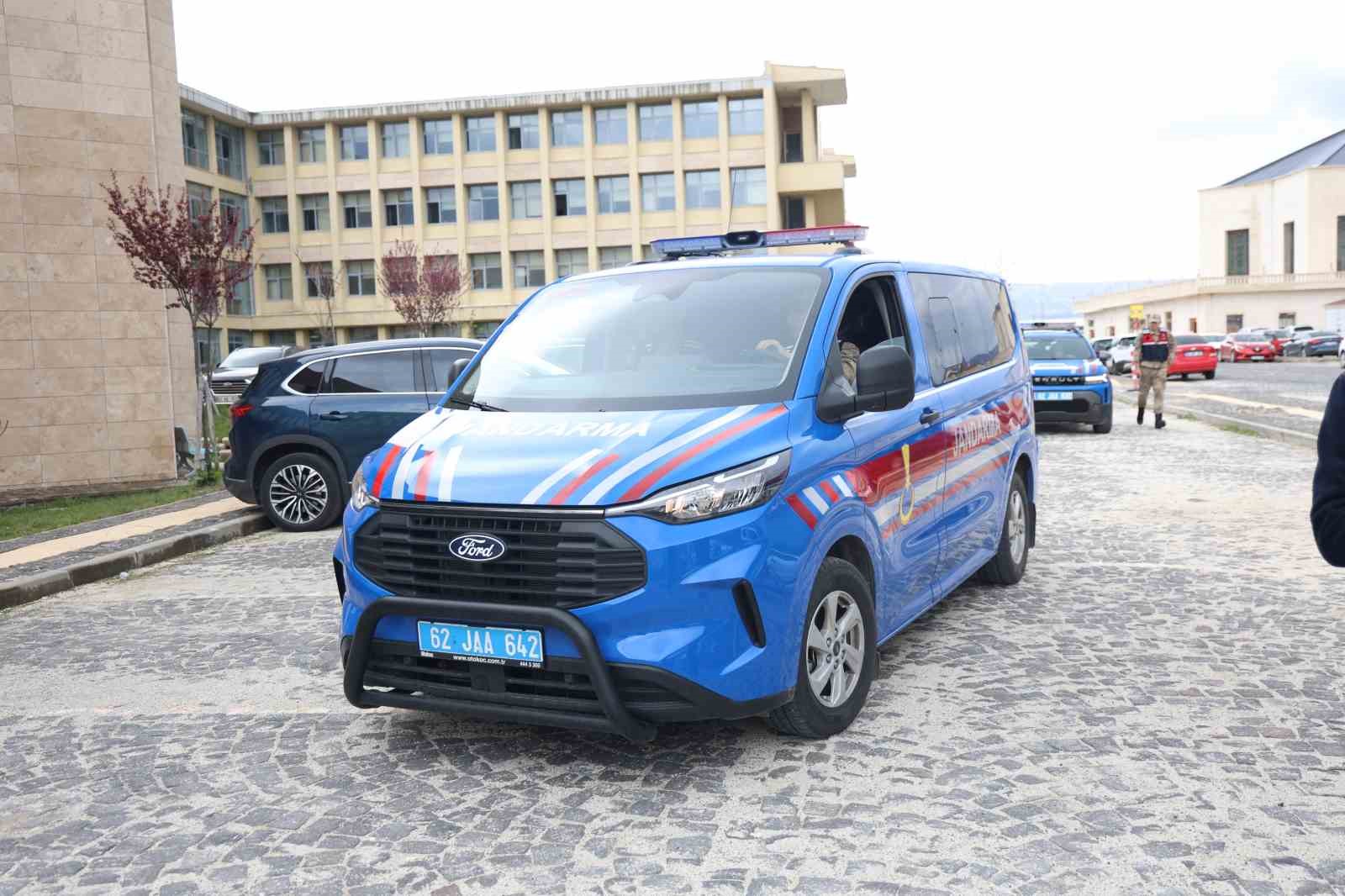 gulistan doku sorusturmasinda gozaltina alinan 2 supheli adliyeye sevk edildi 1 nOdjvSPe