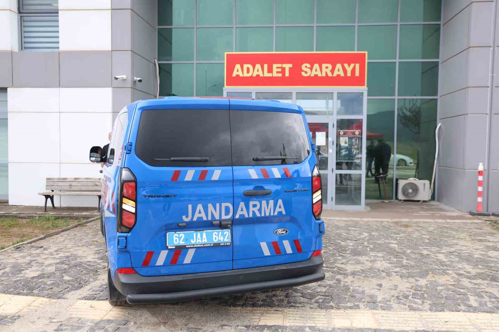 gulistan doku sorusturmasinda gozaltina alinan 2 supheli adliyeye sevk edildi 2 pEFRqQlb