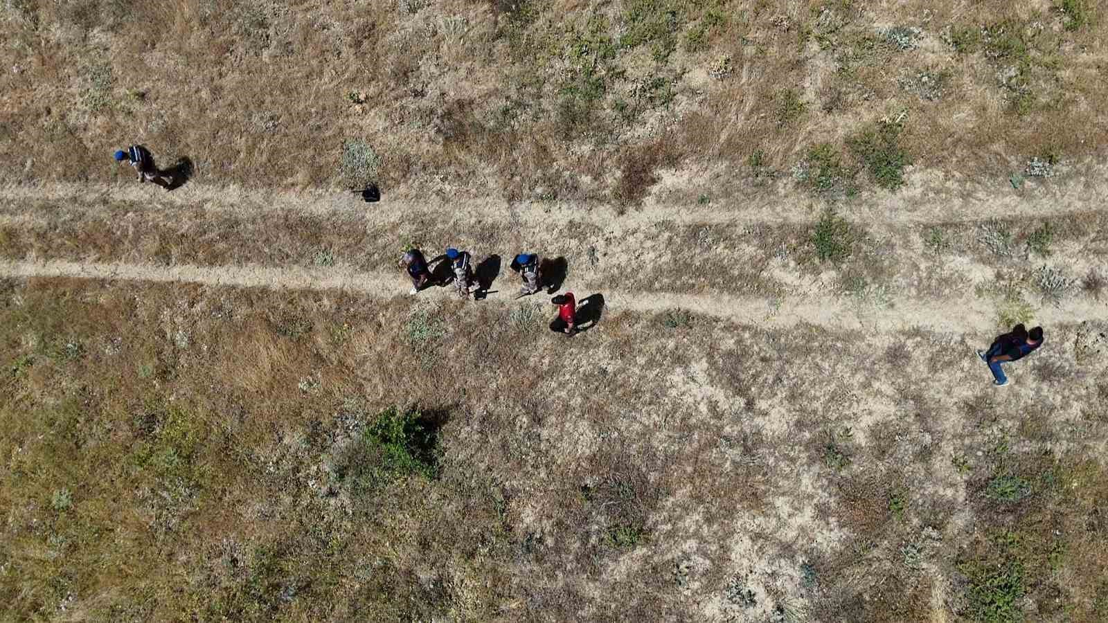 gulistan doku sorusturmasinda kentin cesitli noktalarinda arama faaliyetleri suruyor 1 1tlGl9AJ