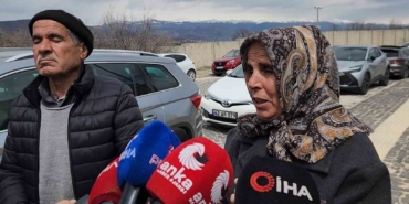 gulistan-dokunun-ailesinden-adliye-onunde-aciklama-6-yildir-biz-biliyoruz-ne-gunduzumuz-gunduz-ne-Ae5lMtNy.jpg