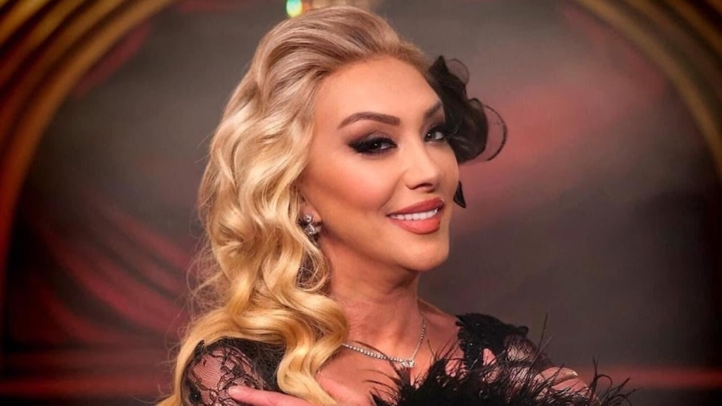 Ünlü sanatçı Güllü’nün gizemli ölümü, her geçen gün ortaya çıkan yeni iddialarla tüyler ürpertici bir hal alıyor.
Soruşturma derinleştikçe gözler, sanatçının kızı Tuğyan Ülkem Gülter’e çevrildi.