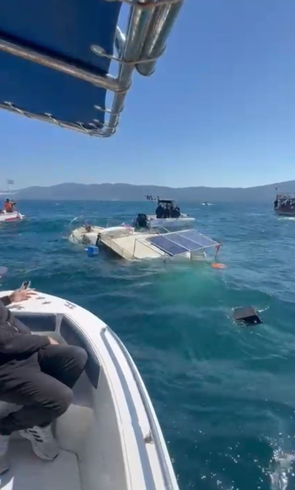 gulluk korfezinde amator balikci teknesi batti 1 HIzdW7rv
