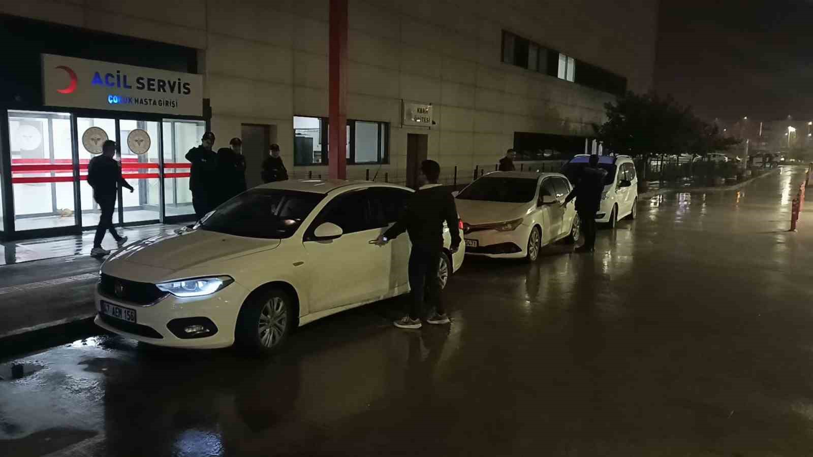 Güllü’nün kızı ve arkadaşı kasten öldürme suçu şüphesiyle yakalandı 5 gullunun kizi ve arkadasi kasten oldurme sucu suphesiyle yakalandi 1 ea9iq38R