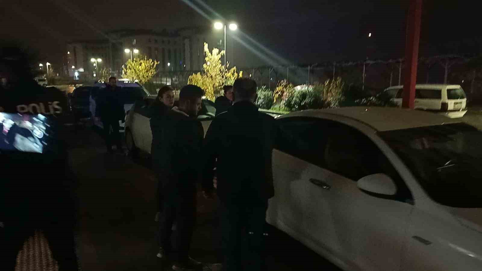 Güllü’nün ölümüyle ilgili soruşturmada gözaltına alınan aralarında kızının da bulunduğu 3 kişi Yalova’ya getirildi 10 gullunun olumuyle ilgili sorusturmada gozaltina alinan aralarinda kizinin da bulundugu 3 kisi yalovaya getirildi