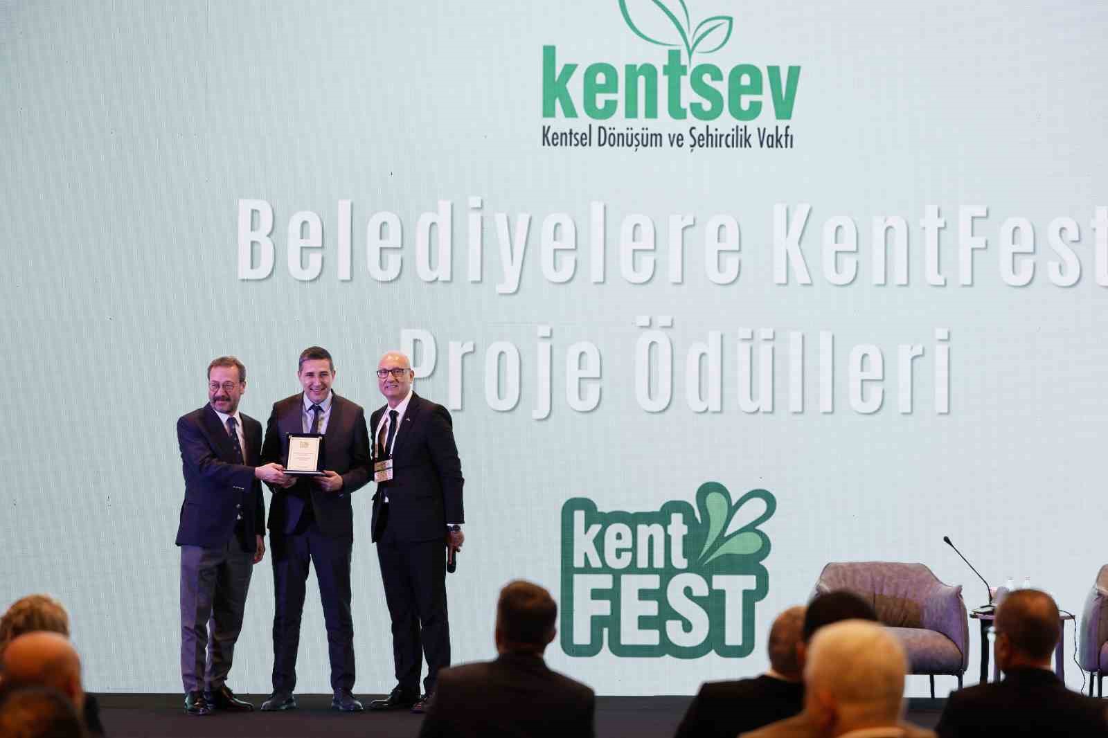 gulsana en iyi sanayi donusumu odulu 3 a8YOu2VG
