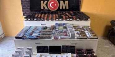 gumruk-kacagi-urunleri-piyasaya-sureceklerdi-polis-yakaladi-3-gozalti-82tujcST.jpg