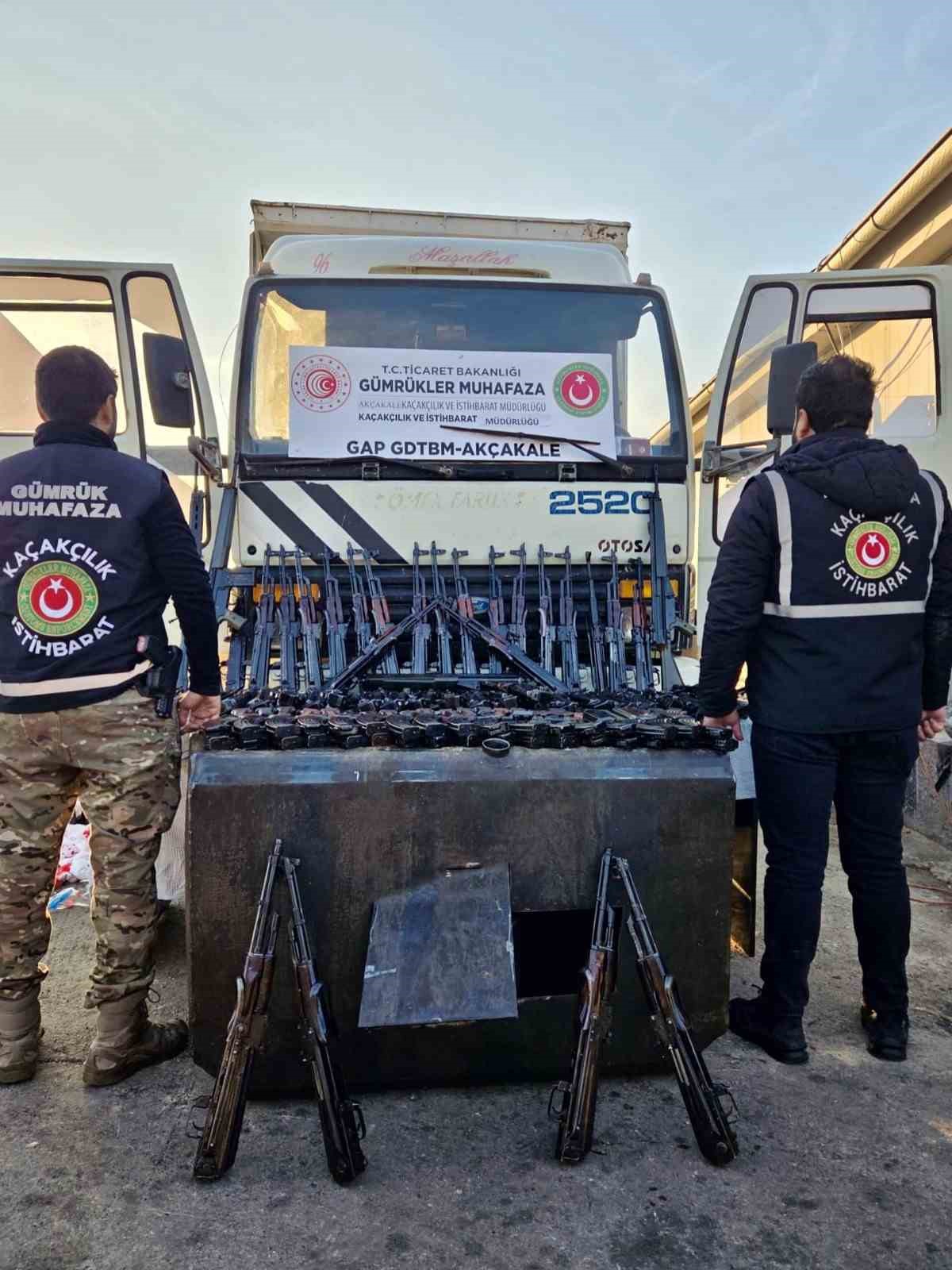 gumruk kapisinda 52 adet uzun namlulu silah ele gecirildi 0