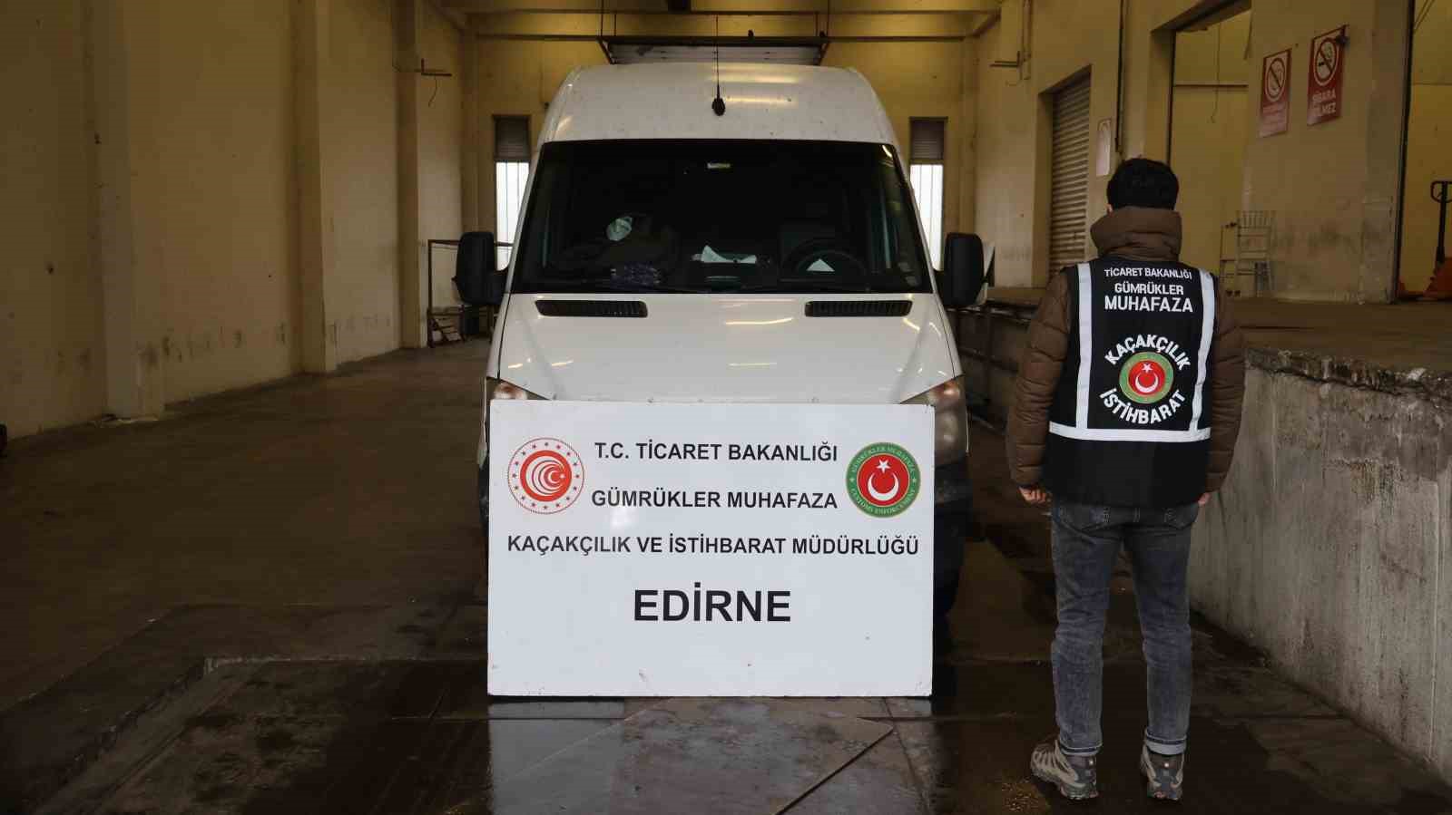 gumrukler muhafaza ekipleri 233 kacak araca el koydu degeri 280 milyon 533 bin lira h8XMs38E