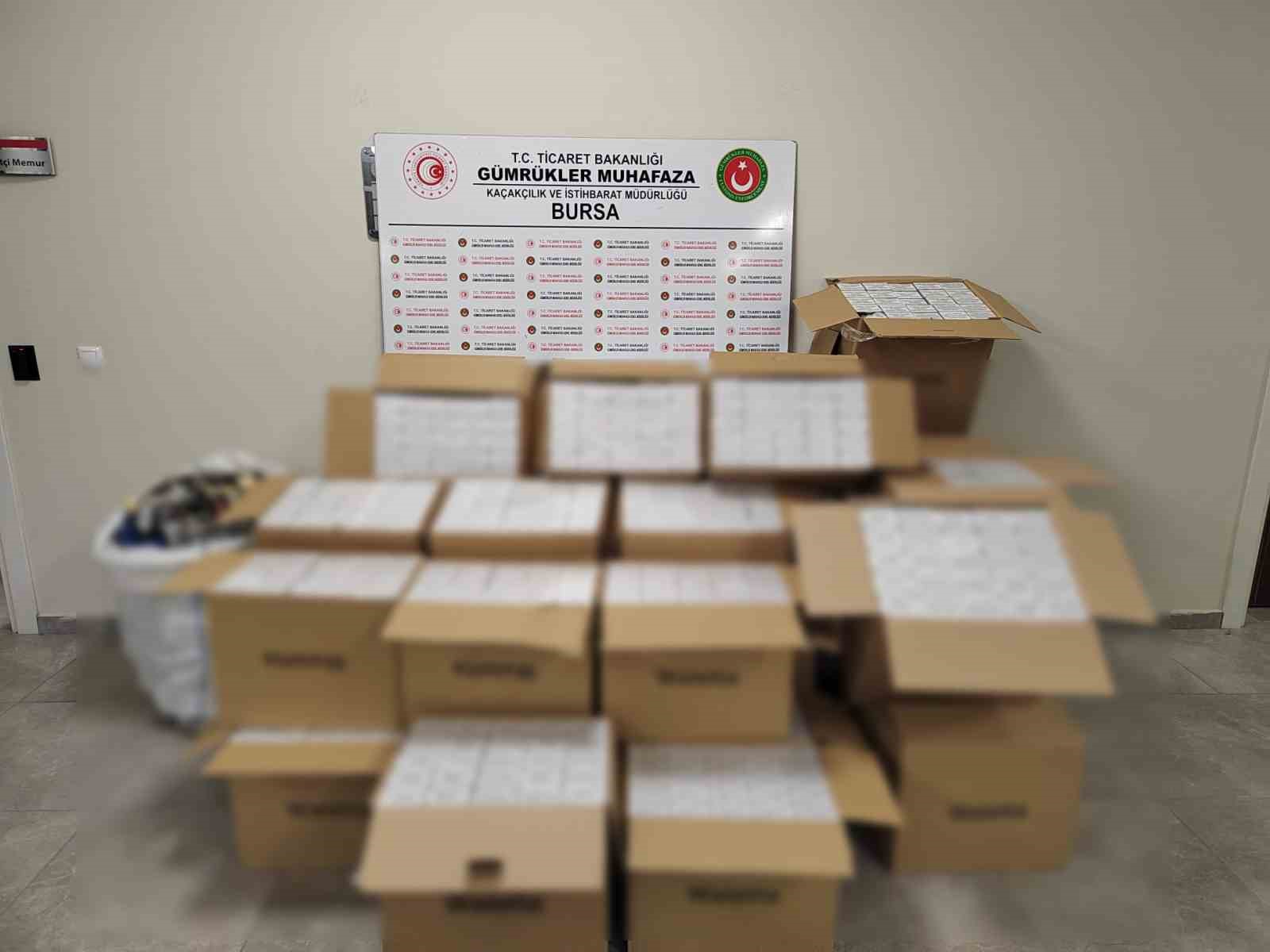 gumrukler muhafaza ekipleri degeri 274 milyon tlyi asan makaron ve makaron uretim malzemesi ele TqIp9dhP