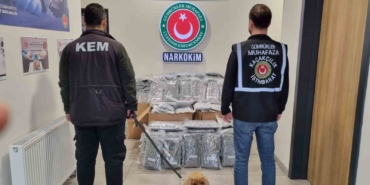 gumrukler-muhafaza-ekipleri-piyasa-degeri-378-milyon-olan-420-kilo-uyusturucu-madde-yakaladi-j7iPaG7h.jpg