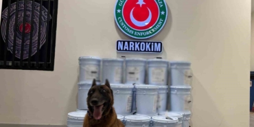gumrukler-muhafaza-ekiplerince-duzenlenen-operasyonlarda-1-milyar-945-milyon-lira-degerinde-uyusturucu-madde-yakalandi-yqlxEKwI.jpg