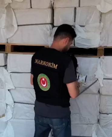 gumrukler-muhafaza-ekiplerinden-kacakcilik-ve-uyusturucuya-gecit-yok-ZTctmiQa.jpg