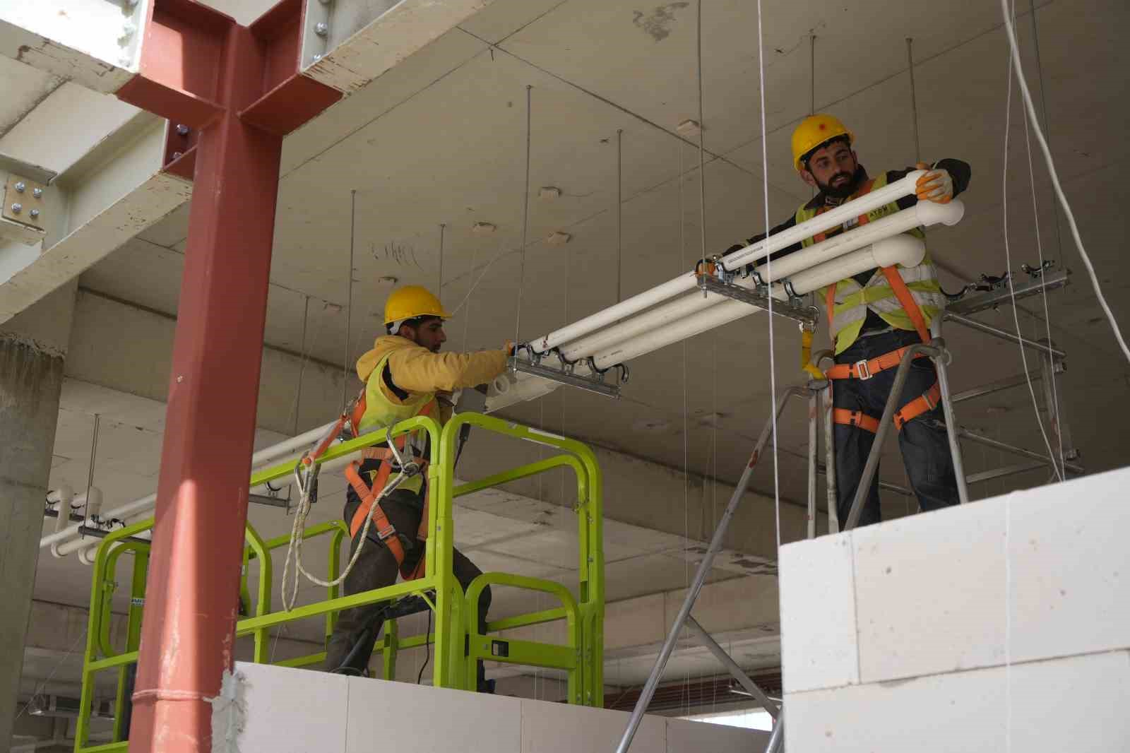 gumushane bayburt havalimaninda calismalar suruyor 2 gIUzn61G