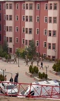 gumushane universitesinde silahli rehine krizi 1 lSb3qqTd