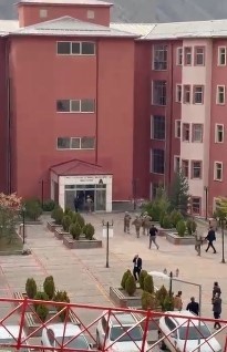 gumushane universitesinde silahli rehine krizi 2 Zj2lVuAl