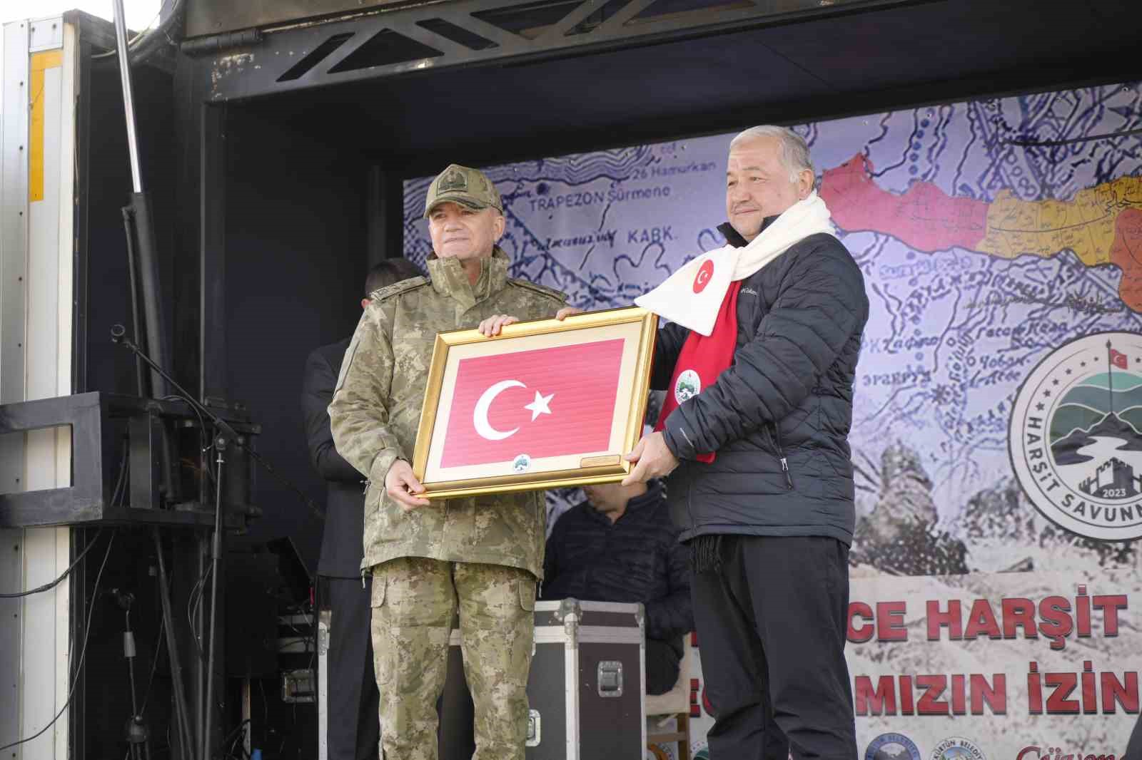 gumushanede kabaktepe sehitlerine vefa yuruyusu duzenlendi 4