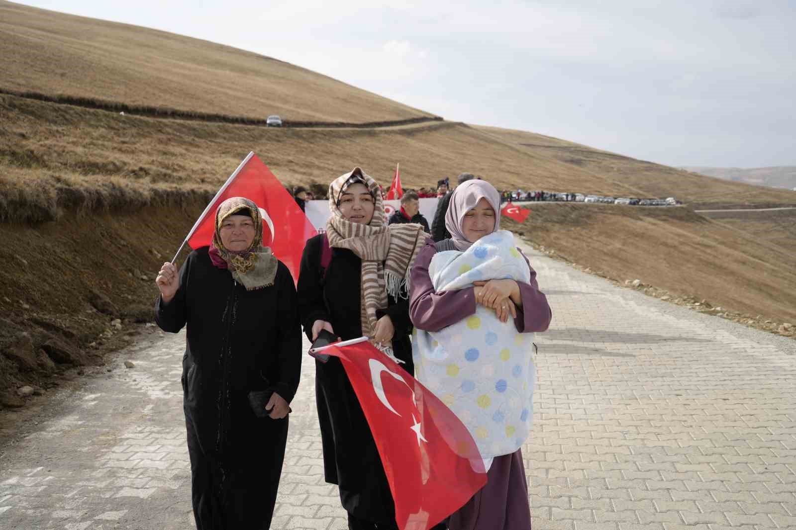 gumushanede kabaktepe sehitlerine vefa yuruyusu duzenlendi 9 Lj8FWR7i