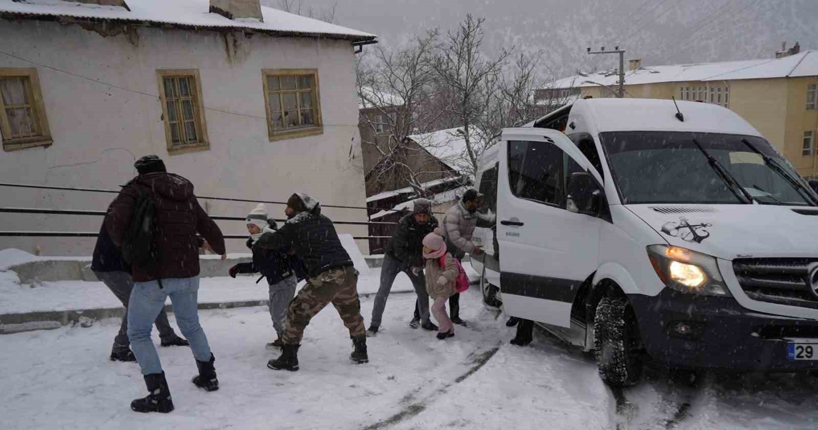 gumushanede kar esareti 6 zRElr9HB