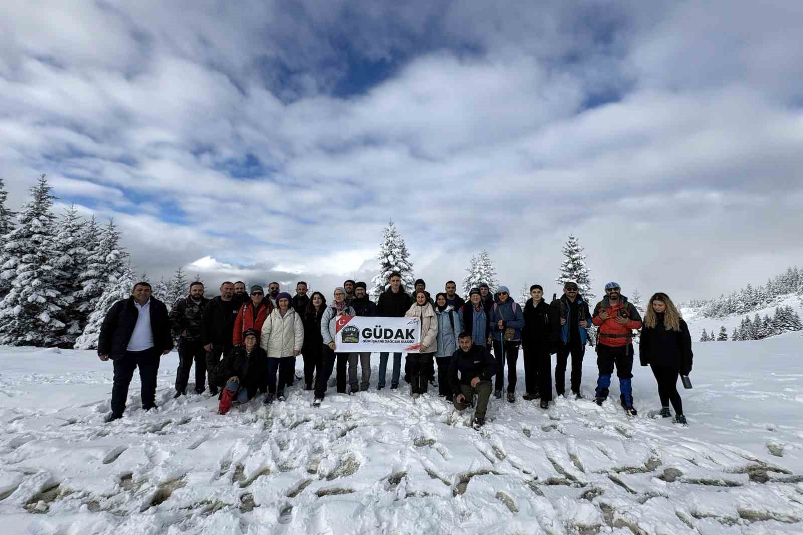 gumushanede kartpostallik manzara esliginde doga yuruyusu 0 UstBFQcV