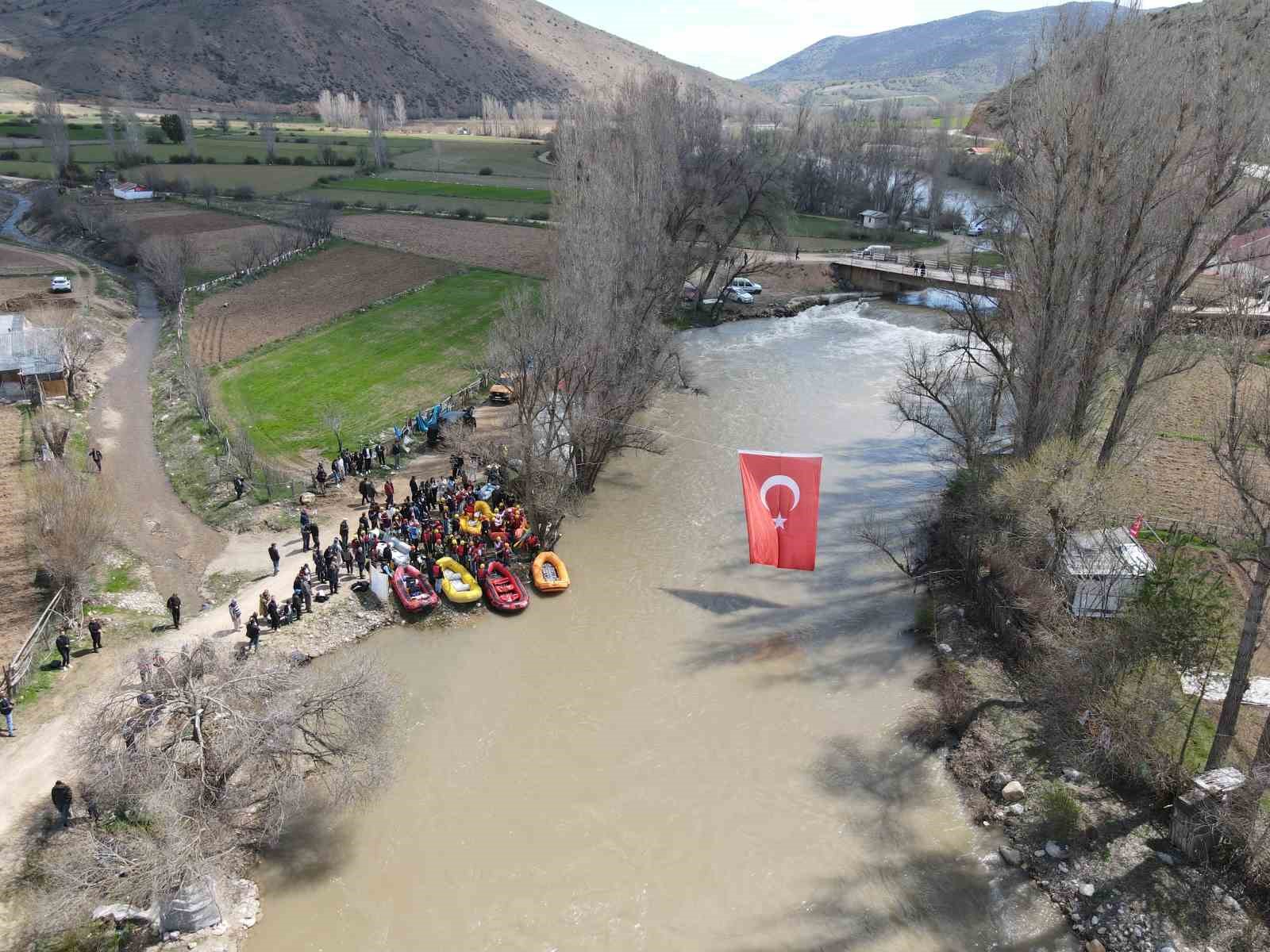 gumushanede kelkit cayinda rafting heyecani 2