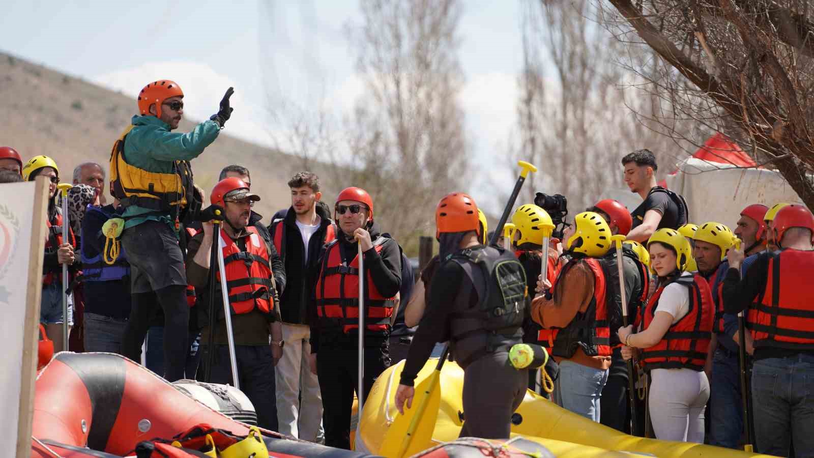 gumushanede kelkit cayinda rafting heyecani 5 qnFPmmFg