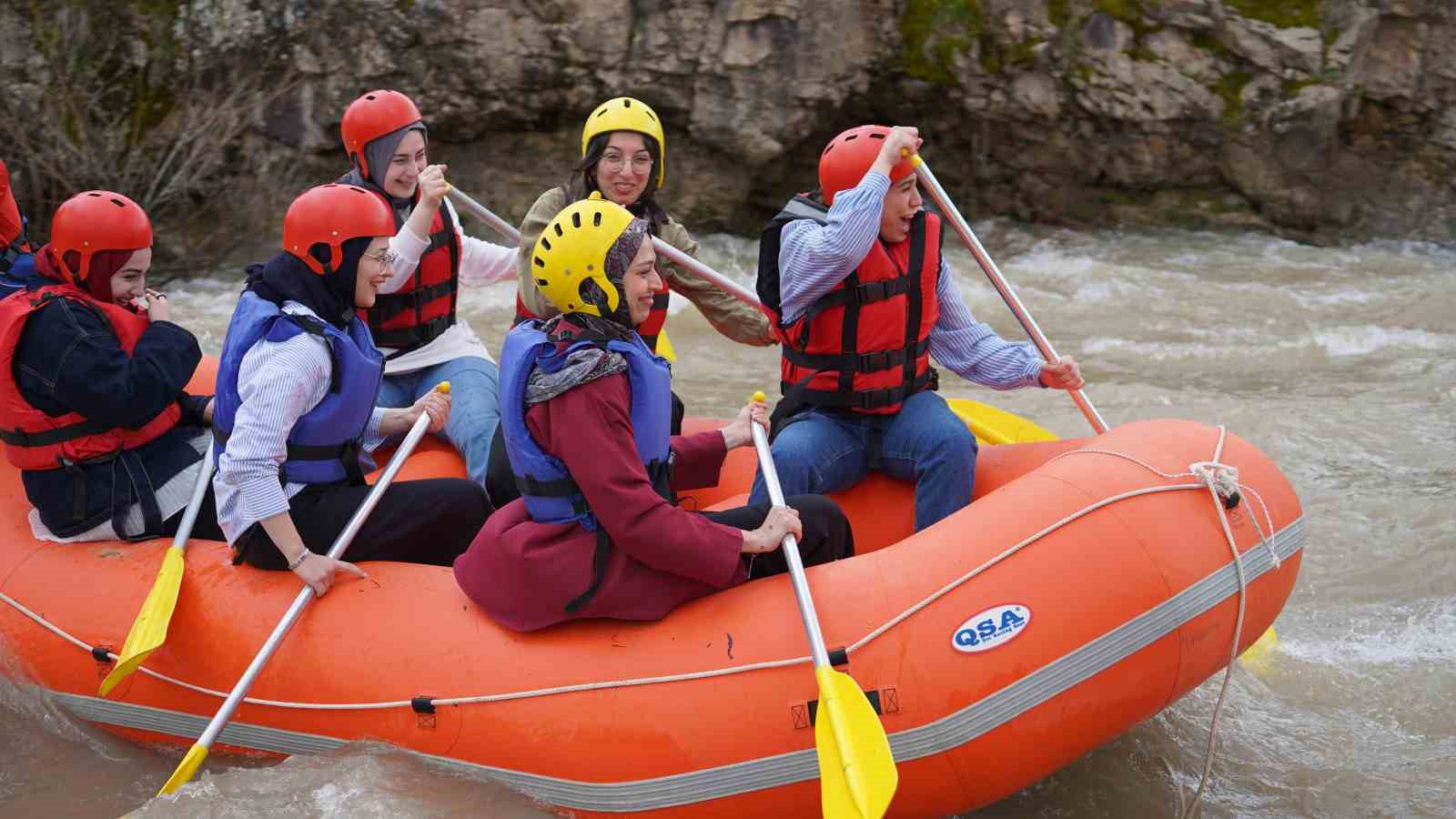 gumushanede kelkit cayinda rafting heyecani 6 NmJm9KrH